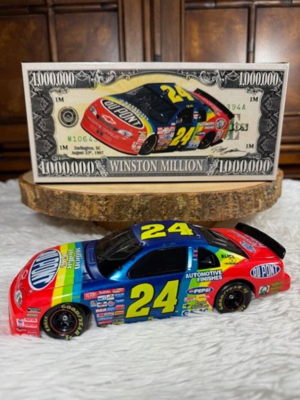 Vintage Jeff Gordon #24 DuPont Million Dollar Date 1997 Monte Carlo 1:24 Scale